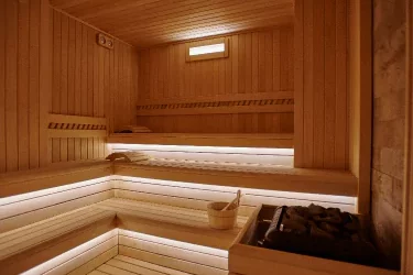 Transformez votre maison en un sanctuaire de bien-être : installez un sauna à Gérardmer avec TMEV